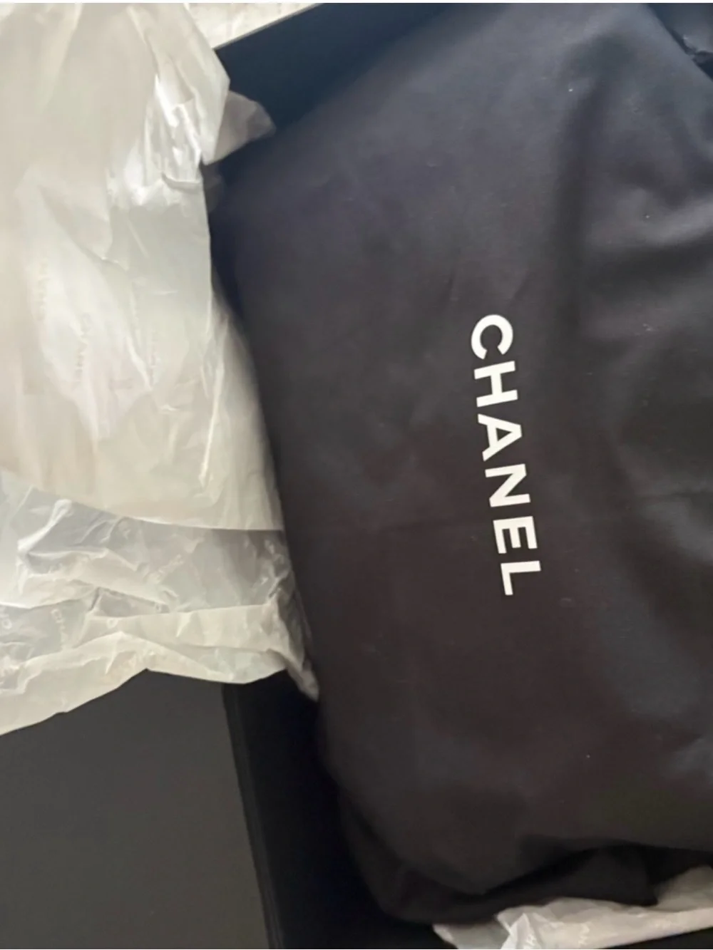 CHANEL Black Quilted Shoulder Bag with Gold Chain-Trim